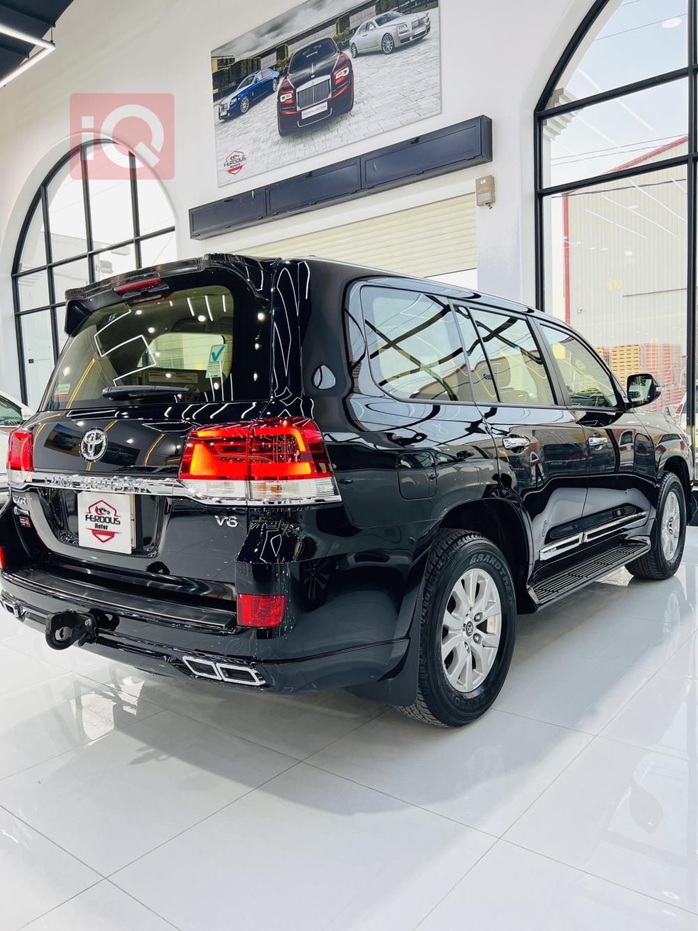 Toyota Land Cruiser